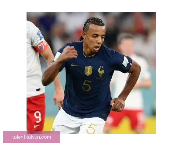 贝林厄姆在面对曼城时表现稳定，值得关注未来赛季的发展走势。